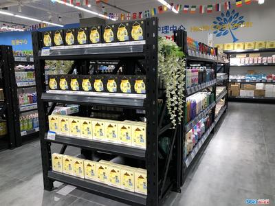 廣安市民迎來(lái)消費(fèi)新選擇 家門口暢購(gòu)6000多種海外進(jìn)口商品